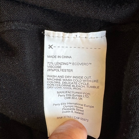 Perry Ellis Knit Sweater - Picture 9 of 9